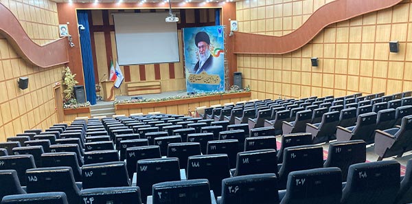سالن کنفرانس دانشگاه ازاد تبریز