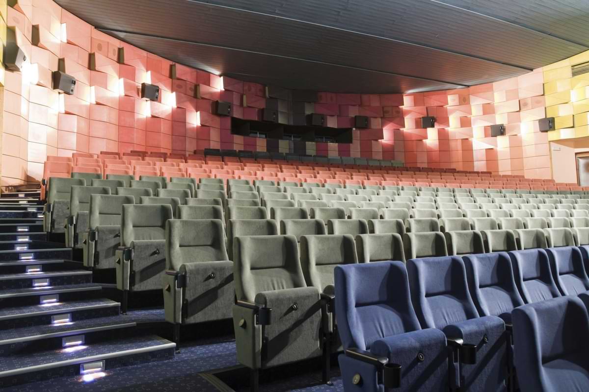 تجهیز سالن همایش